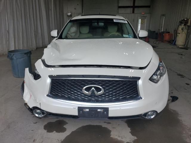 2017 Infiniti QX70