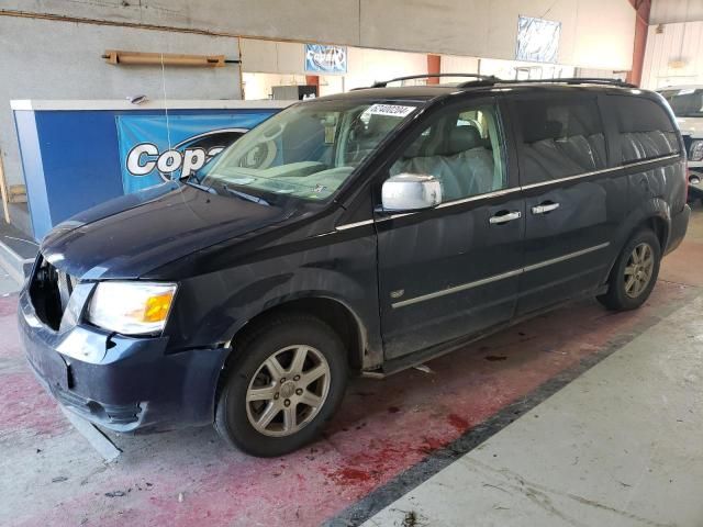 2009 Chrysler Town & Country Touring