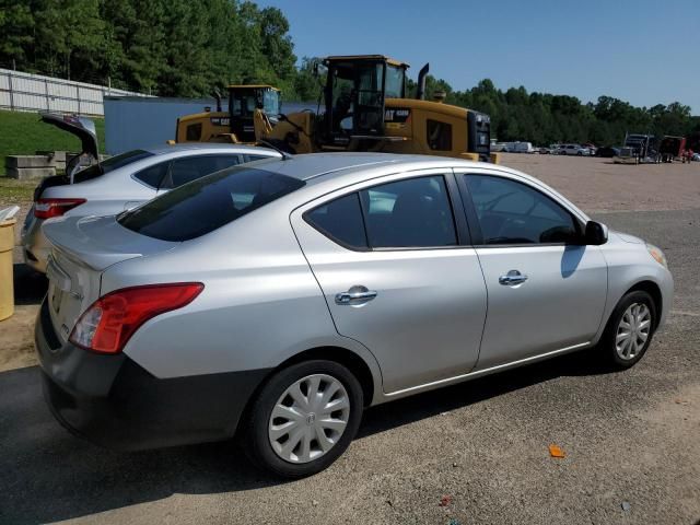 2013 Nissan Versa S