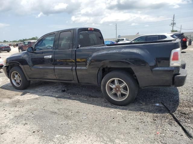 2008 Mitsubishi Raider LS