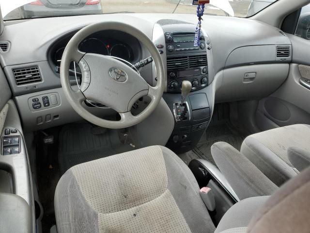 2006 Toyota Sienna CE