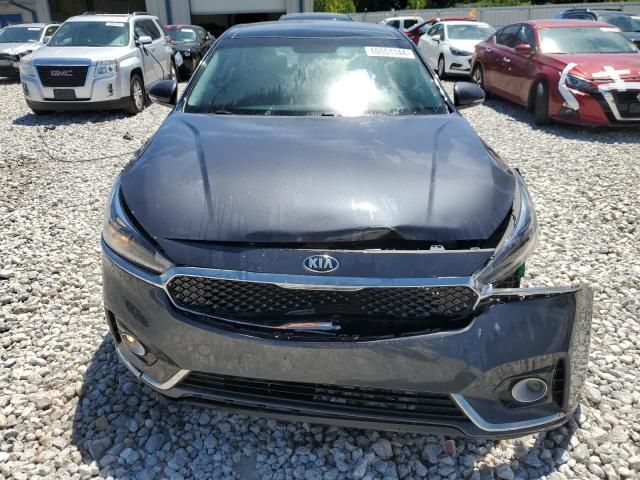 2018 KIA Cadenza Luxury