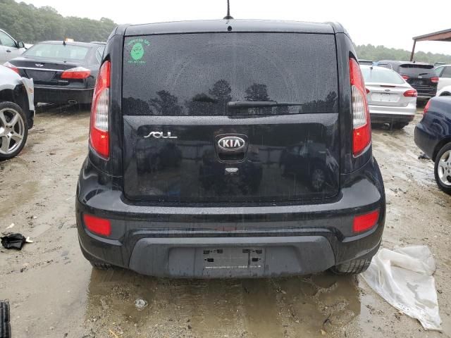 2013 KIA Soul +