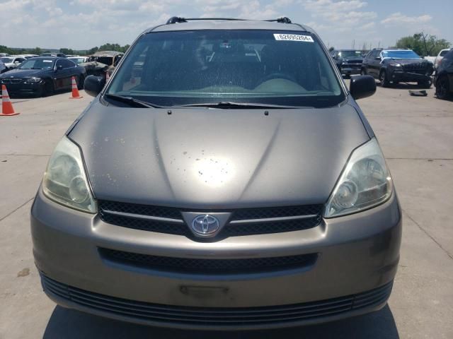 2005 Toyota Sienna CE