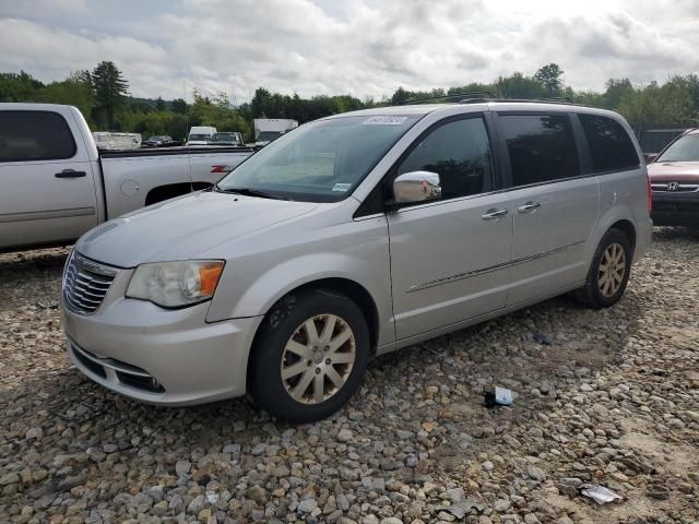 2012 Chrysler Town & Country Touring L