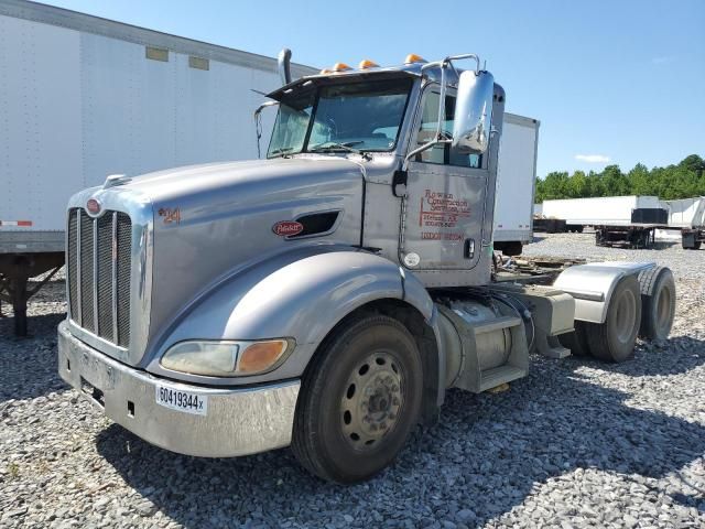 2014 Peterbilt 384