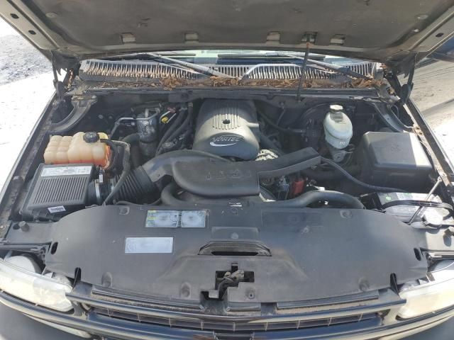 2003 Chevrolet Suburban K1500