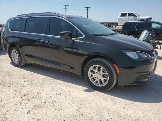 2020 Chrysler Voyager LXI