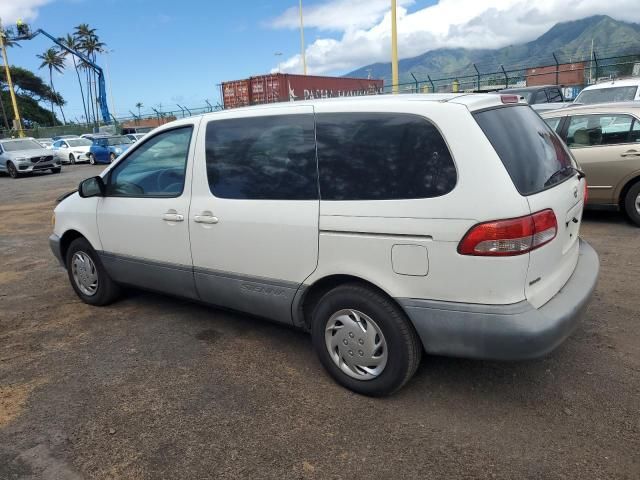 2001 Toyota Sienna CE