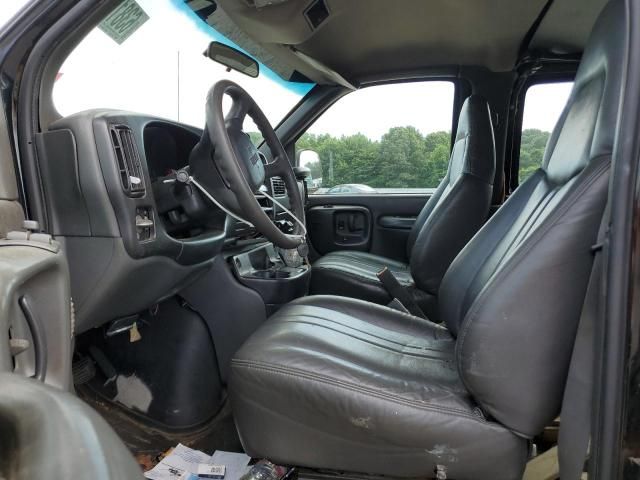 2002 GMC Savana G3500