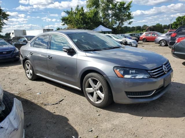 2013 Volkswagen Passat SE