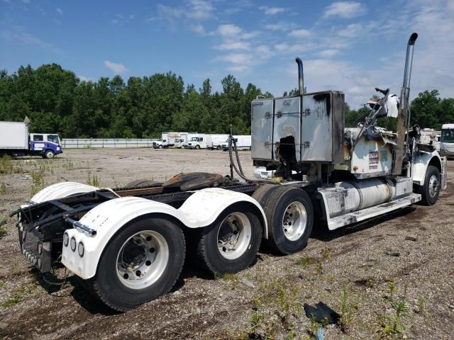 2020 Freightliner Conventional Coronado 132