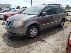 2010 Chrysler Town & Country Touring en venta en Chicago Heights, IL