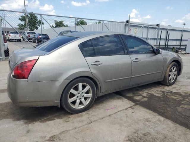 2005 Nissan Maxima SE