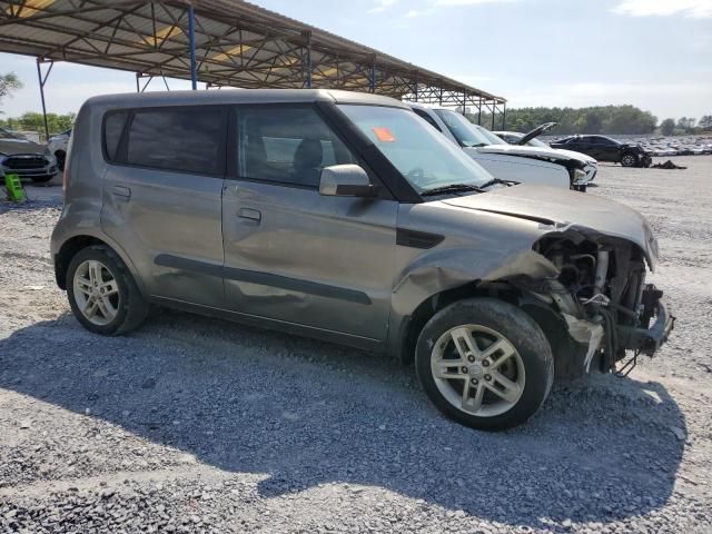 2010 KIA Soul +