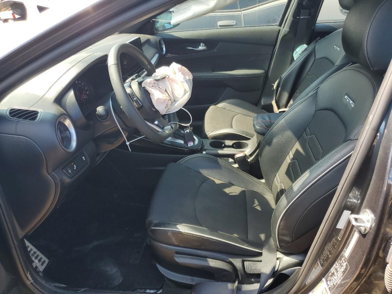 2023 KIA Forte gt Line