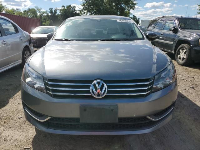 2013 Volkswagen Passat SE