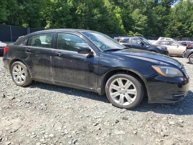 2013 Chrysler 200 Touring