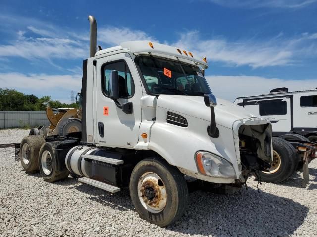 2012 Freightliner Cascadia 113