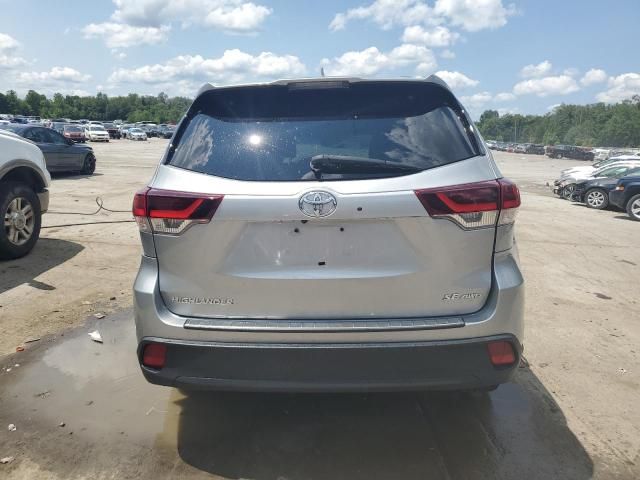 2019 Toyota Highlander SE