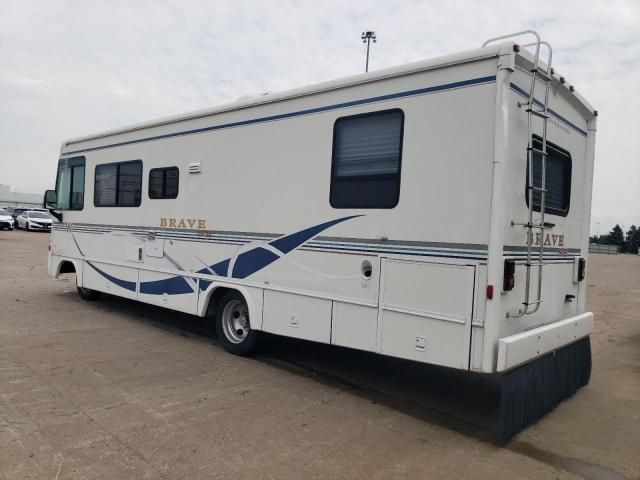 2000 Winnebago 2000 Workhorse Custom Chassis Motorhome Chassis P3