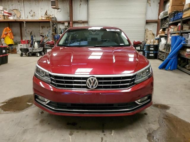 2016 Volkswagen Passat SEL Premium