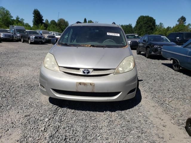 2006 Toyota Sienna CE