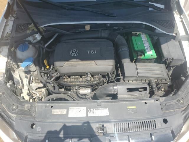 2015 Volkswagen Passat SEL