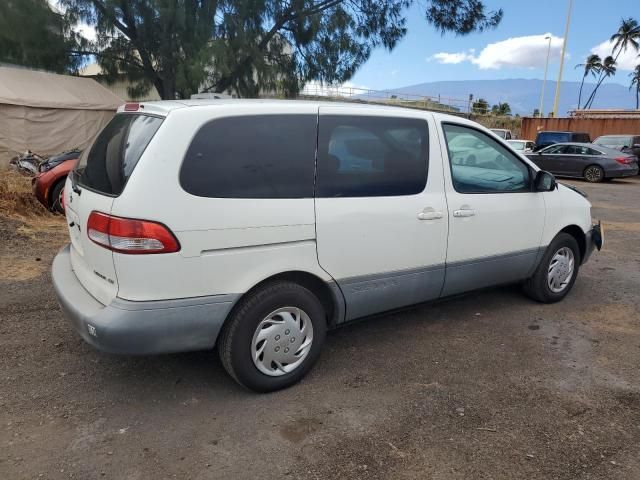 2001 Toyota Sienna CE