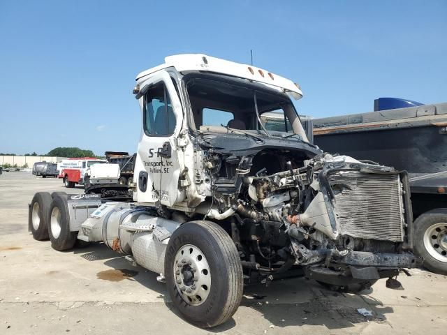 2017 Freightliner Cascadia 125