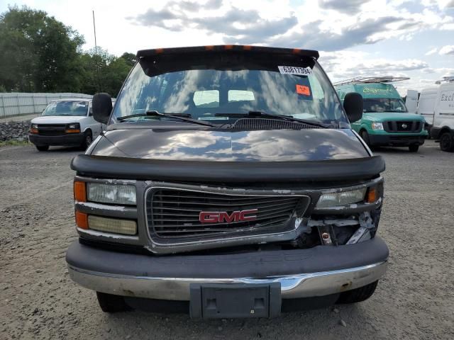 2002 GMC Savana G3500