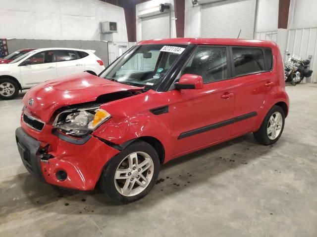 2011 KIA Soul +