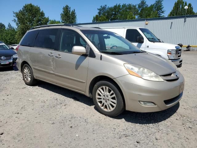 2008 Toyota Sienna XLE