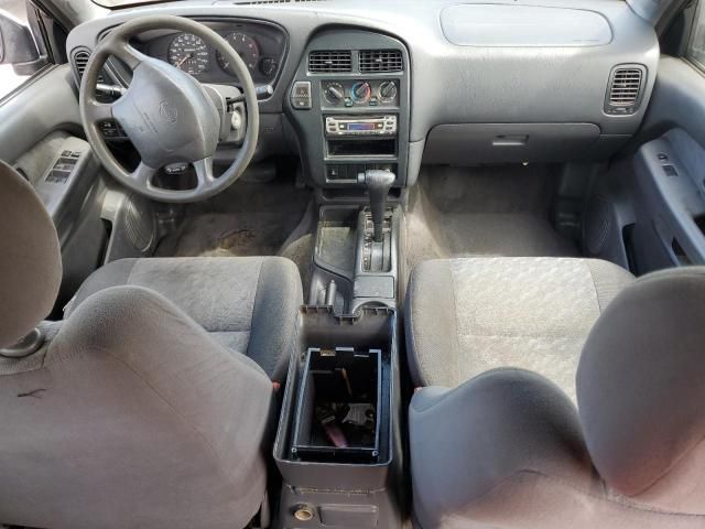 1996 Nissan Pathfinder XE