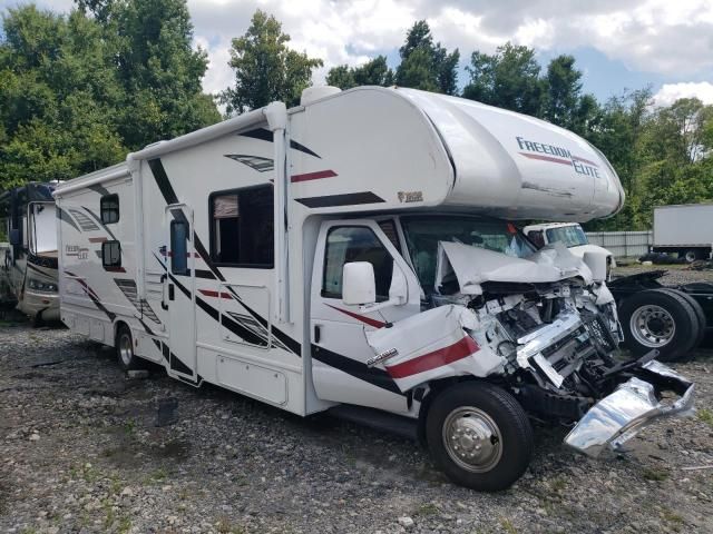 2019 Ford Econoline E450 Super Duty Cutaway Van