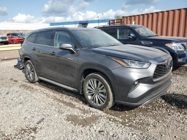 2021 Toyota Highlander Hybrid Platinum