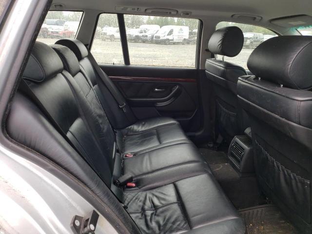 2000 BMW 528 IT Automatic