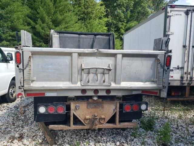 2013 Mitsubishi Fuso Truck OF America INC FG FGB72S