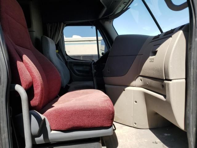 2016 Freightliner Cascadia 125