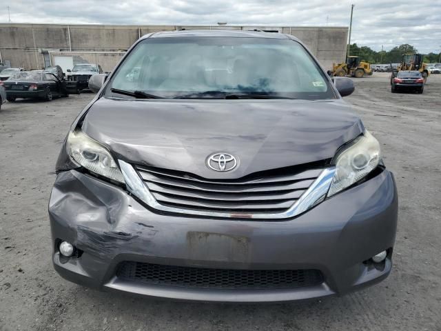 2015 Toyota Sienna XLE