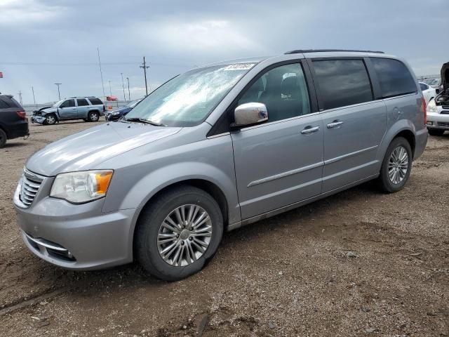 2014 Chrysler Town & Country Touring L