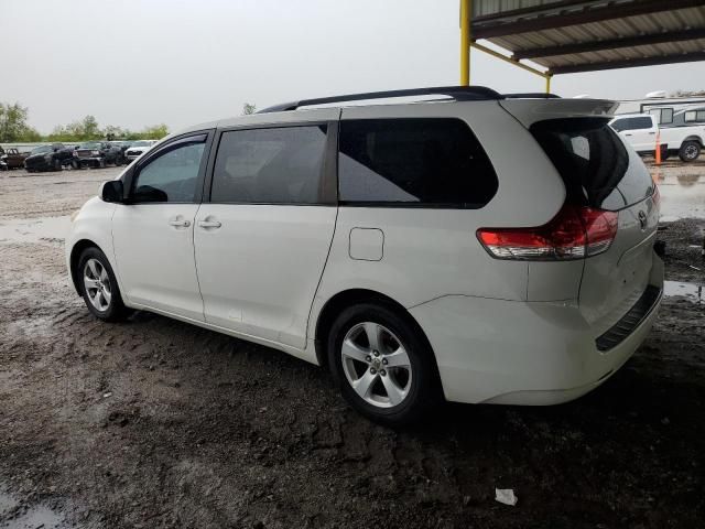 2011 Toyota Sienna LE