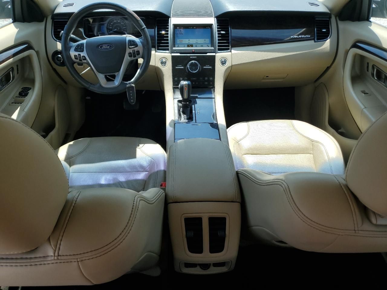 2018 Ford Taurus Limited