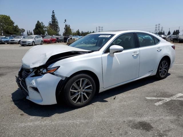 2018 Lexus ES 300H