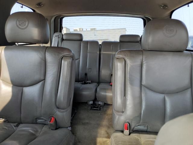 2004 Cadillac Escalade Luxury