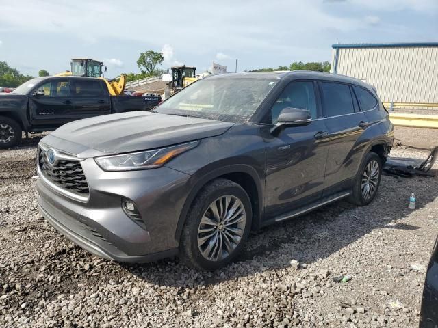 2021 Toyota Highlander Hybrid Platinum