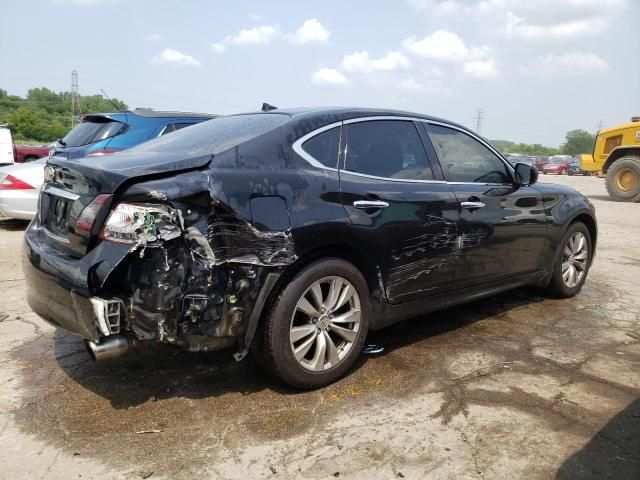 2013 Infiniti M56 X