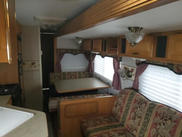 2005 Prowler Camper