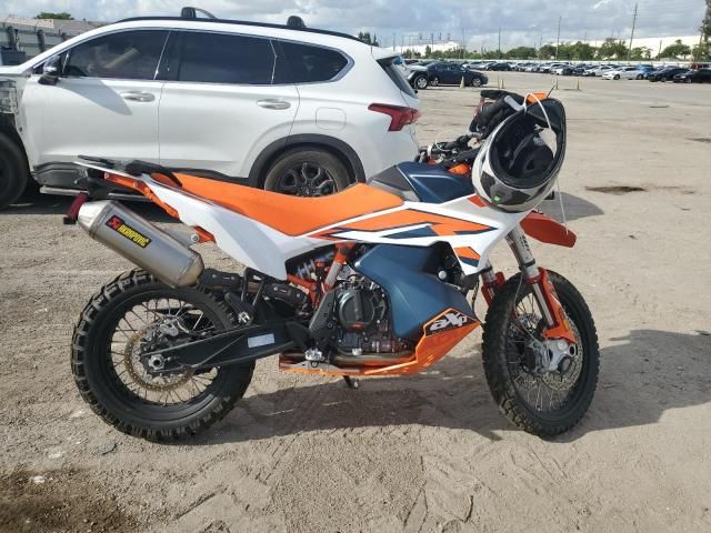 2023 KTM 890 Adventure R