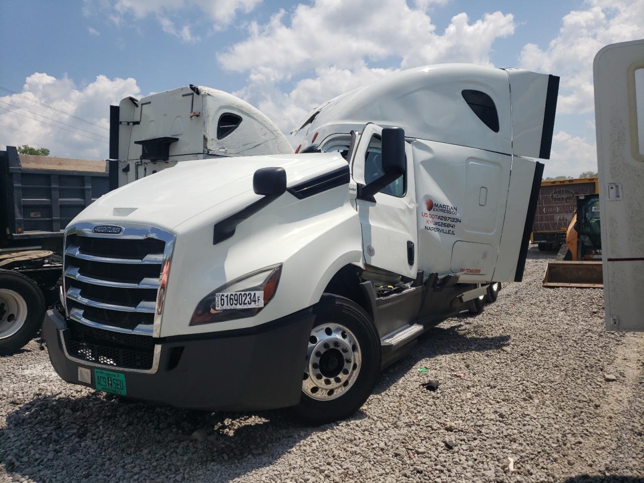 2019 Freightliner Cascadia 126
